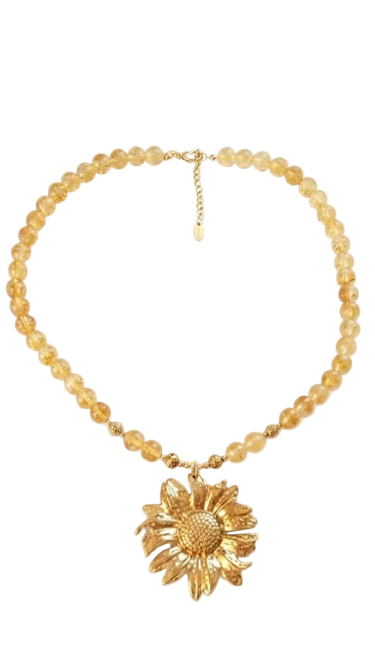 Collar Citrino Natural con Colgante Girasol Dorado