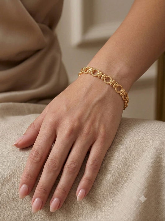 Circle Link Bracelet - Gold Plated Stainless Steel