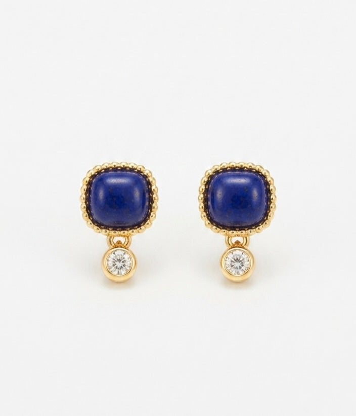 Pendientes de lapis lázuli natural azul con montura de acero dorado milgrain y gota de cristal